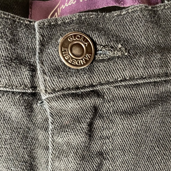 Gloria Vanderbilt Women's Classic Amanda High Rise Tapered Jean Size 10 Petite - Picture 5 of 11